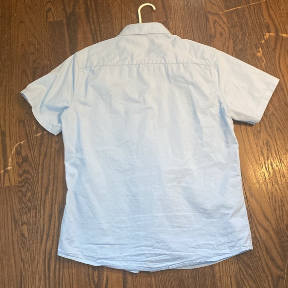 Tommy Hilfiger - Picture 2 of 3